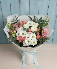 Букет цветов из:  Розы, Лизиантусы и Хризантемы в Белово