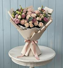 Букет цветов из:  Розы и Лизиантусы в Белово