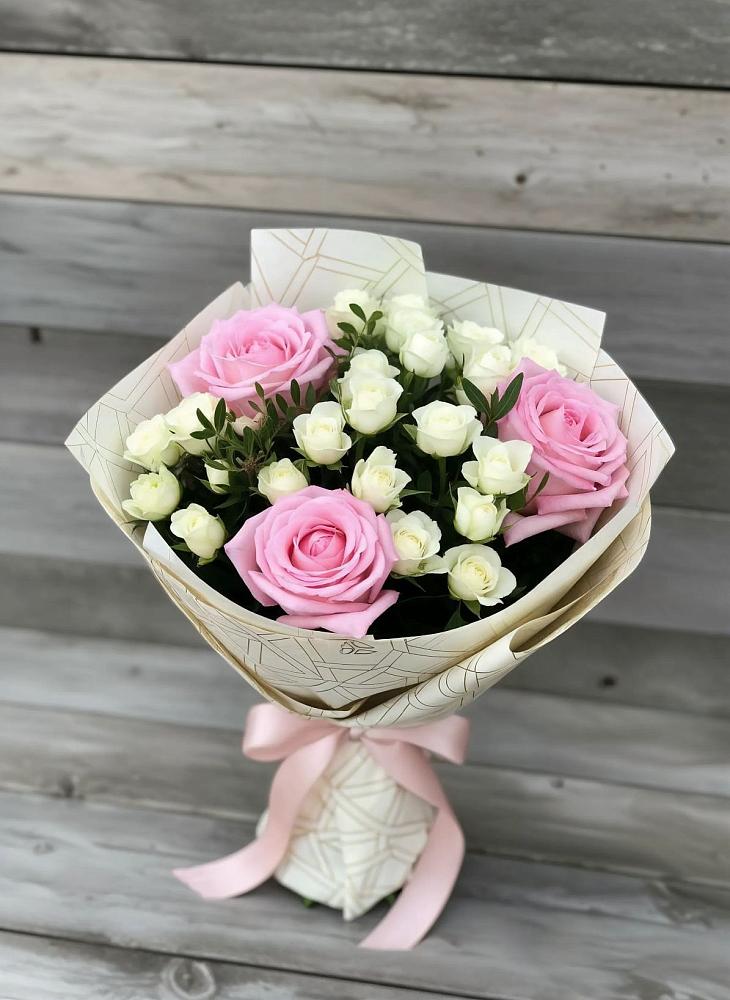 Букет цветов из: Розы в Белово