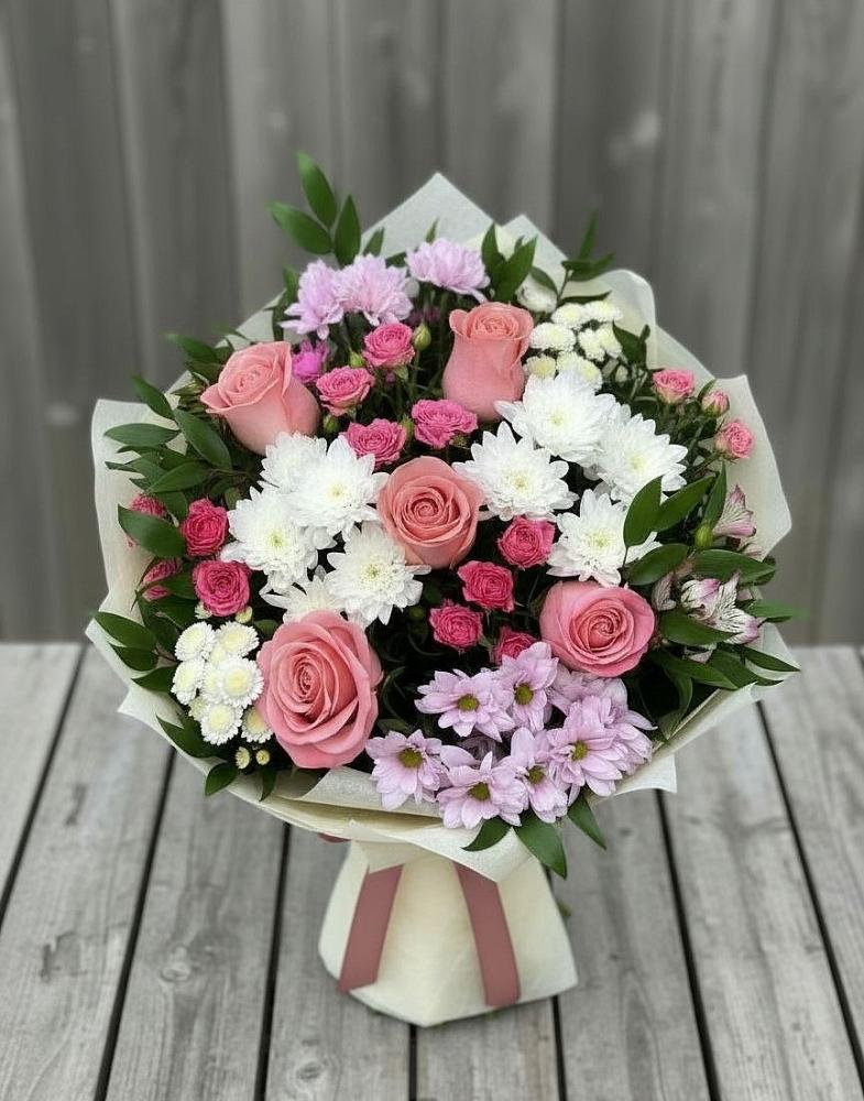 Букет цветов из: Альстромерии, Гвоздики, Розы и Хризантемы в Белово