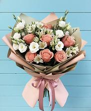 Букет цветов из:  Розы, Альстромерии и Лизиантусы #REPLACE_PRED# Белово