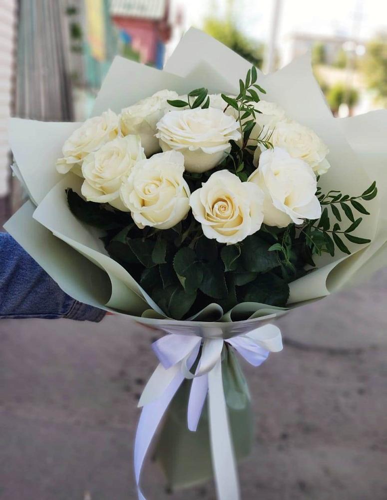 Букет Белые розы Проуд в Белово