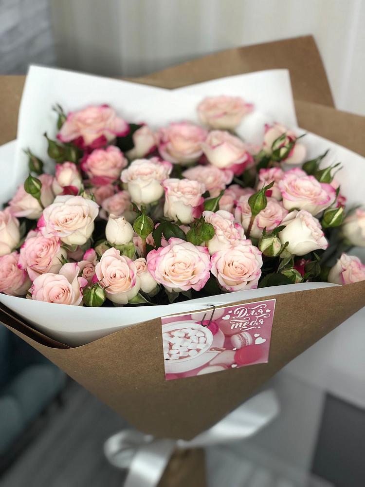 Букет цветов из: Розы в Белово