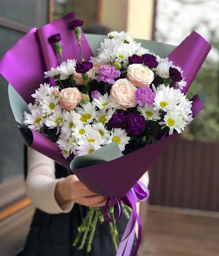 Букет цветов из: Хризантемы, Гвоздики и Розы в Белово