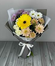 Букет цветов из:  Розы, Герберы и Хризантемы в Белово