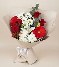 Букет цветов из:  Розы, Хризантемы, Герберы и Лилии в Белово