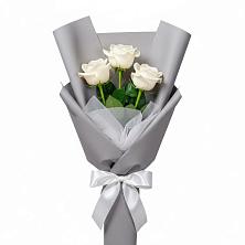 Букет 3 белые розы в Белово