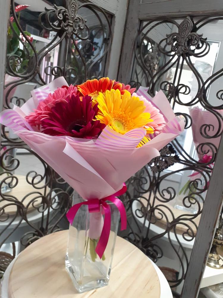 Букет цветов из: Герберы в Белово