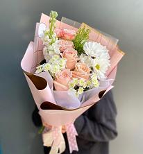 Букет цветов из:  Хризантемы и Розы в Белово