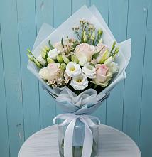 Букет цветов из:  Розы и Лизиантусы в Белово