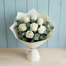Букет Белые розы в Эвкалипте в Белово