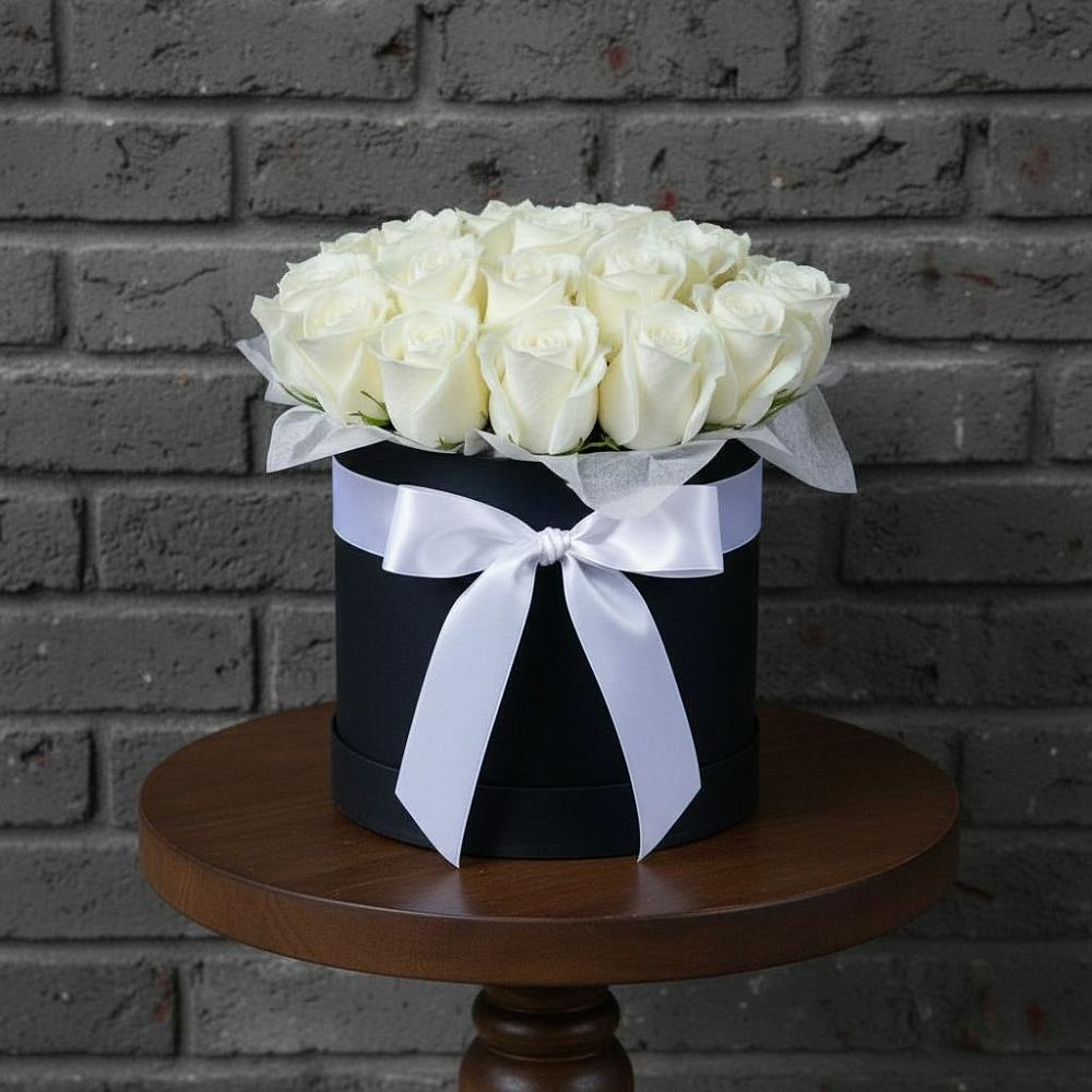 Цветочная композиция из Розы в шляпной коробке в Белово