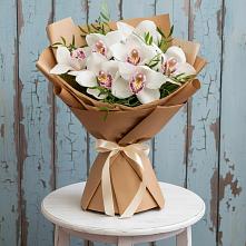 Букет цветов из:  Орхидеи и Розы в Белово